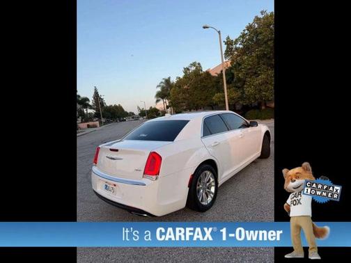 Bright White Clearcoat 2021 Chrysler 300 Touring