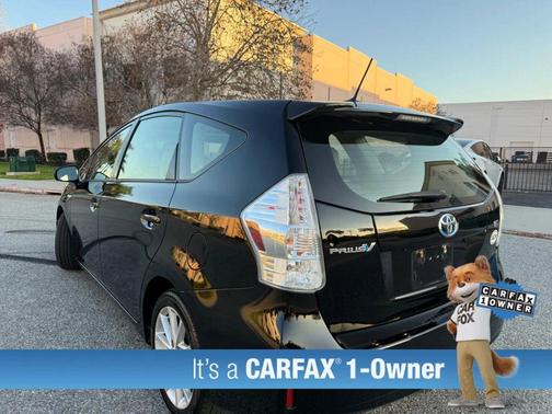 2012 Toyota Prius v Five