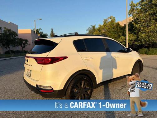 Snow White Pearl 2021 Kia Sportage S