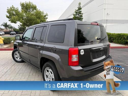 Granite Crystal Metallic Clearcoat 2016 Jeep Patriot Sport