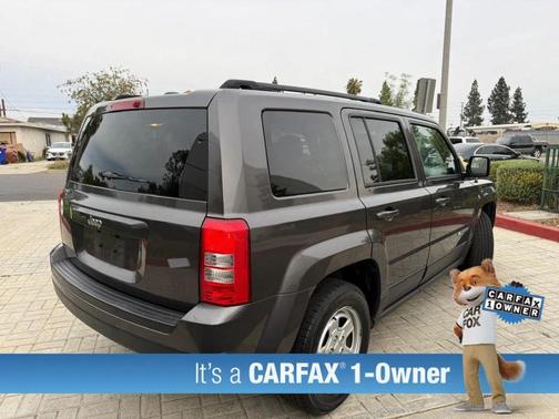 Granite Crystal Metallic Clearcoat 2016 Jeep Patriot Sport