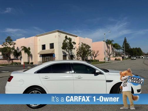 White 2018 Ford Taurus SEL