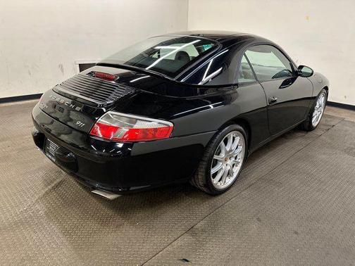 2002 Porsche 911 Carrera 4