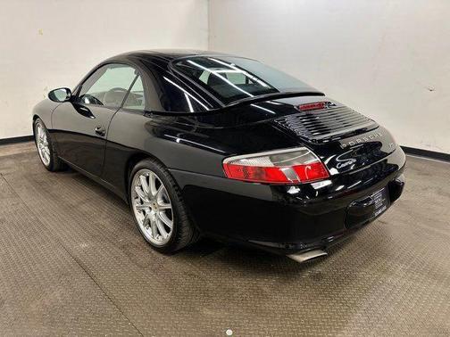 2002 Porsche 911 Carrera 4