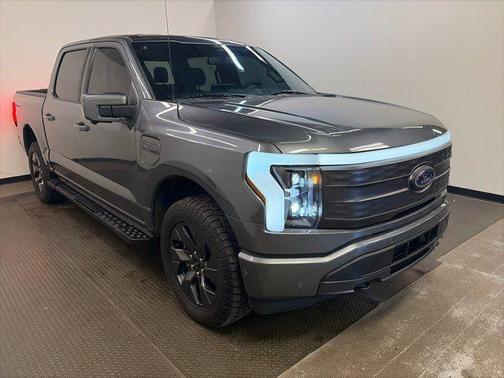2022 Ford F-150 Lightning LARIAT