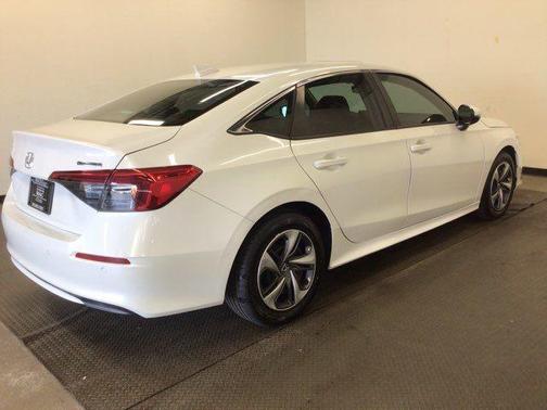 Platinum White Pearl 2022 Honda Civic Touring