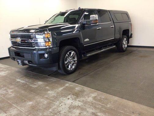 Deep Ocean Blue Metallic 2017 Chevrolet Silverado 2500 High Country