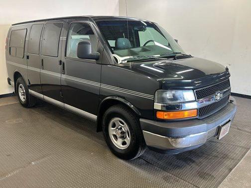 2003 Chevrolet Express 1500 Base