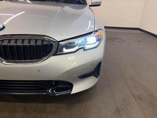 2019 BMW 330 330i