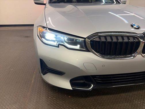 2019 BMW 330 330i