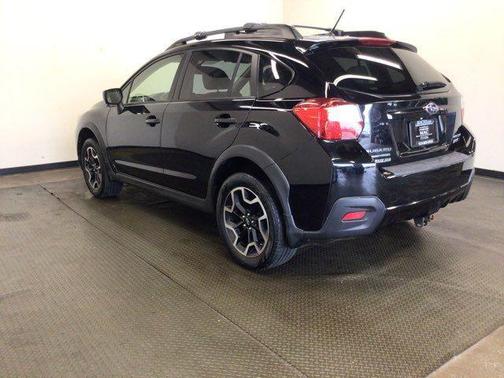 Crystal Black Silica 2016 Subaru Crosstrek 2.0i Premium