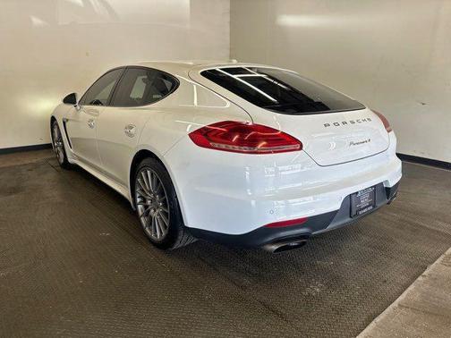 2014 Porsche Panamera 4