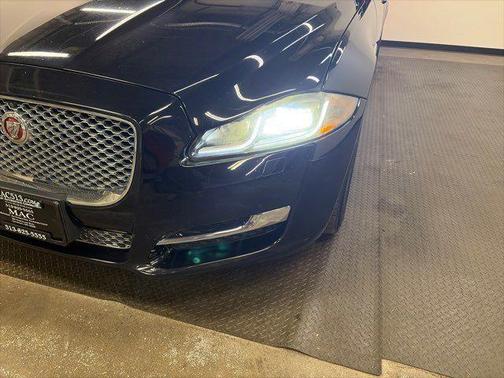 2016 Jaguar XJ XJL Portfolio