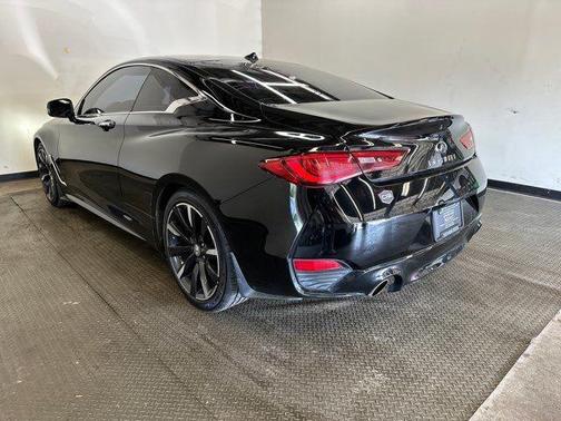 2017 INFINITI Q60 2.0t Premium
