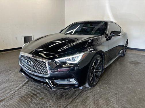 2017 INFINITI Q60 2.0t Premium