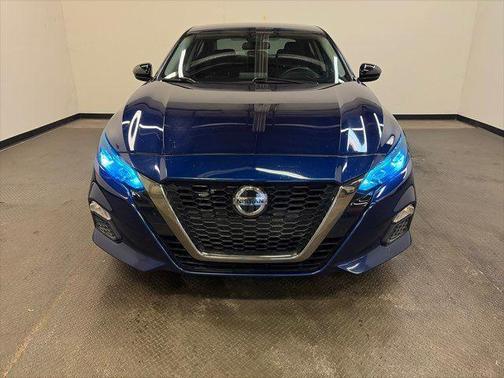 2021 Nissan Altima SR FWD