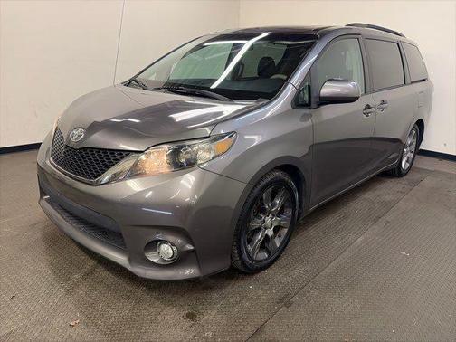 2011 Toyota Sienna SE