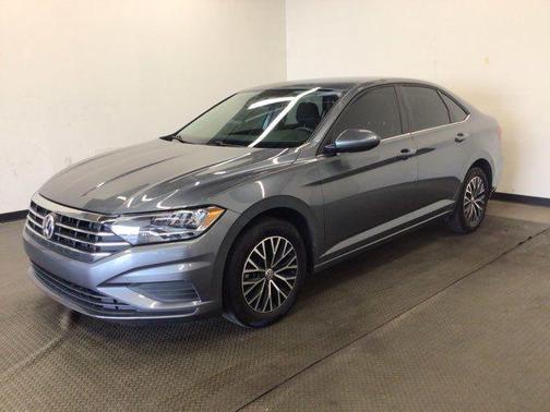 Platinum Gray Metallic 2021 Volkswagen Jetta 1.4T R-Line