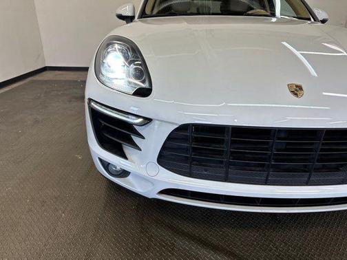 2016 Porsche Macan S