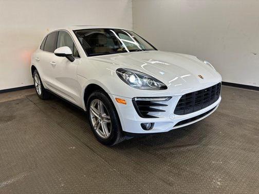 2016 Porsche Macan S