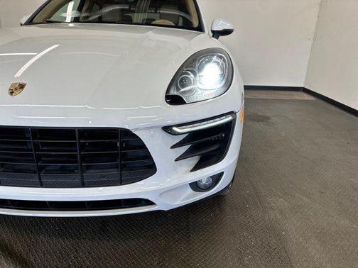 2016 Porsche Macan S