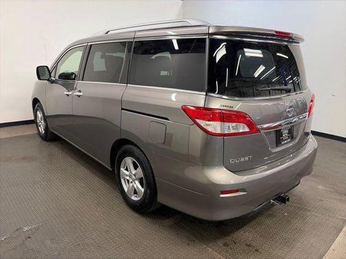 2016 Nissan Quest SV