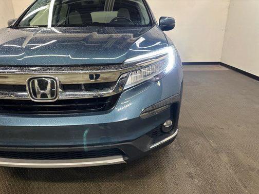 2020 Honda Pilot Touring 8-Passenger
