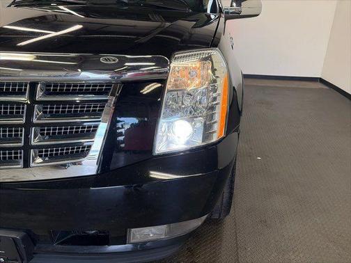 2011 Cadillac Escalade Hybrid Base