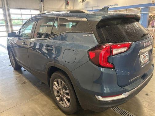 Downpour Metallic 2024 GMC Terrain SLT
