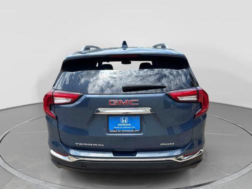 Downpour Metallic 2024 GMC Terrain SLT