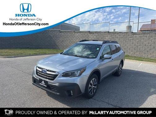 Ice Silver Metallic 2022 Subaru Outback Premium