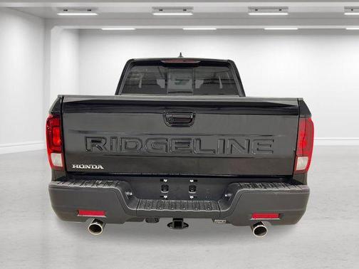 Crystal Black Pearl 2026 Honda Ridgeline RTL
