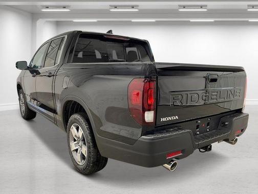 Crystal Black Pearl 2026 Honda Ridgeline RTL