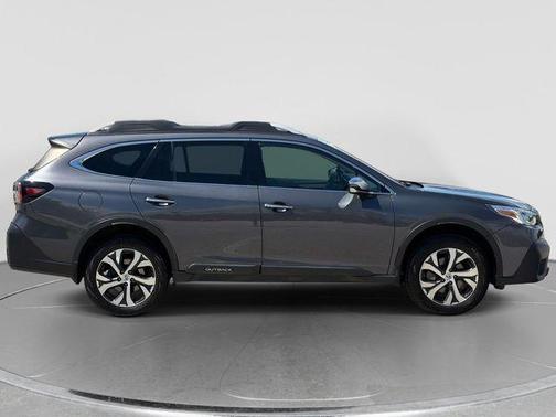 Magnetite Gray Metallic 2022 Subaru Outback Touring XT