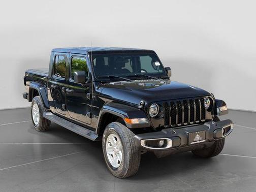 Black Clearcoat 2022 Jeep Gladiator Sport S