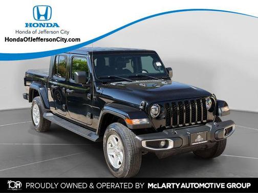 Black Clearcoat 2022 Jeep Gladiator Sport S