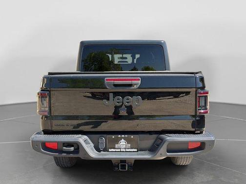 Black Clearcoat 2022 Jeep Gladiator Sport S