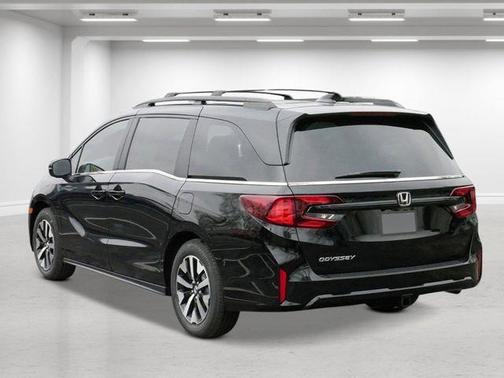 Crystal Black Pearl 2026 Honda Odyssey EX-L