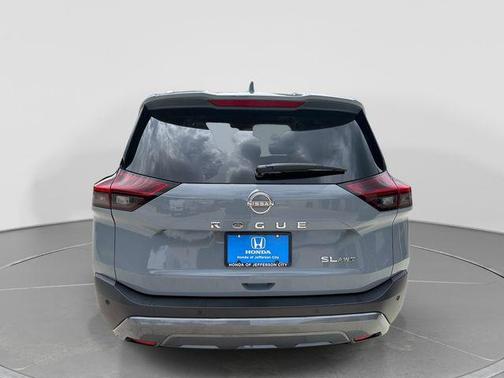 Boulder Gray Pearl 2023 Nissan Rogue SL