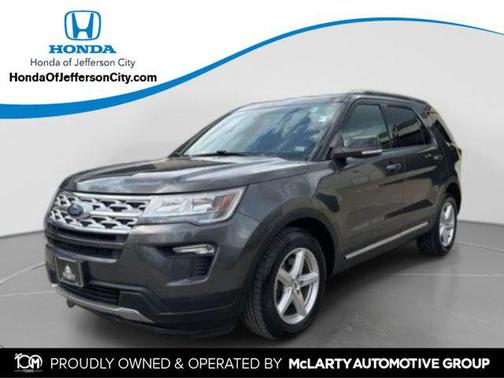 Magnetic Metallic 2018 Ford Explorer XLT