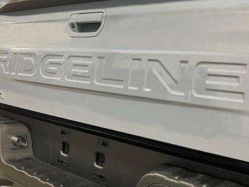 Sonic Gray Pearl 2026 Honda Ridgeline Black