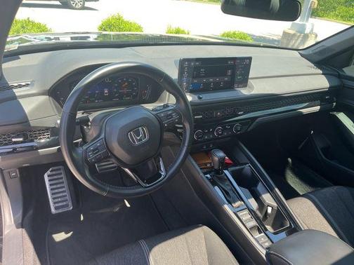 Crystal Black Pearl 2023 Honda Accord Hybrid Sport
