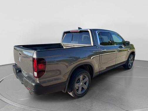 Pewter Metallic 2023 Honda Ridgeline RTL-E