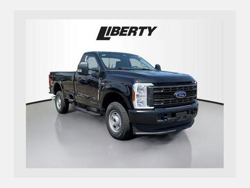 Black Metallic 2025 Ford F-250 XLT