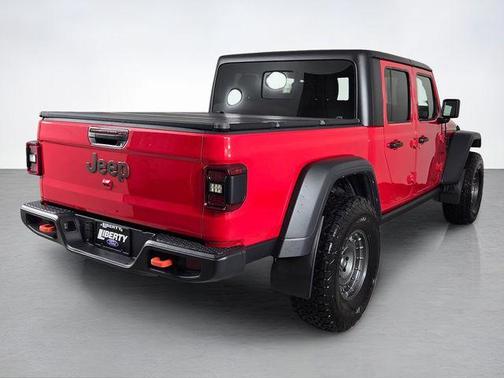 Firecracker Red Clearcoat 2022 Jeep Gladiator Mojave