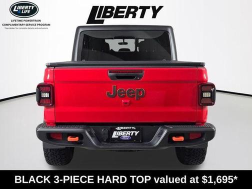 Firecracker Red Clearcoat 2022 Jeep Gladiator Mojave