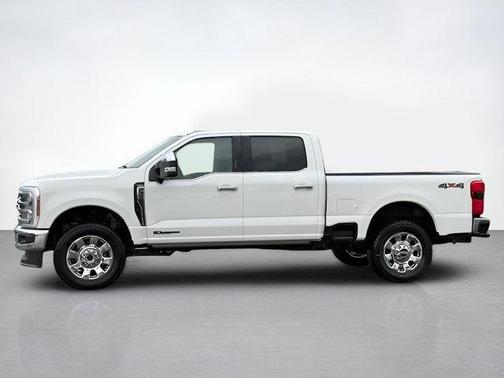 White 2026 Ford F-350 Lariat Super Duty