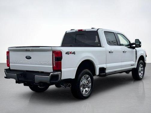 White 2026 Ford F-350 Lariat Super Duty
