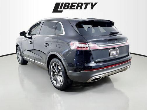 2022 Lincoln Nautilus Reserve