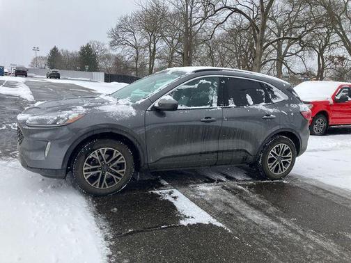 2022 Ford Escape SEL